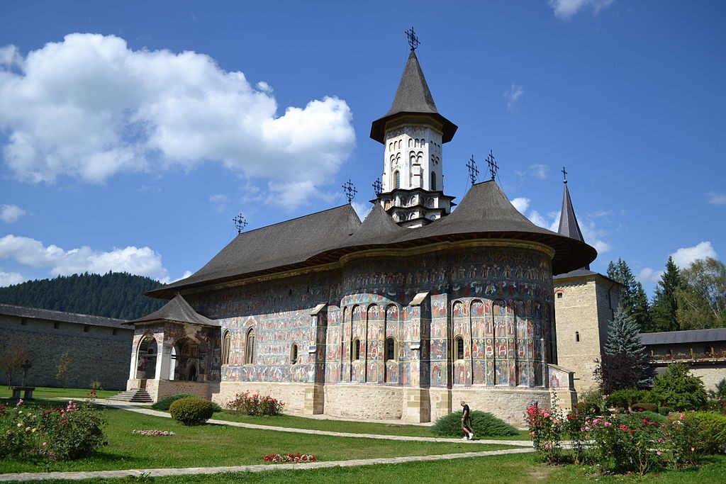 Biserica din incinta Mănăstirii Sucevița