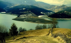 Valea Bistriței http://www.trilulilu.ro/imagini-diverse/ceahlaul-si-valea-bistritei